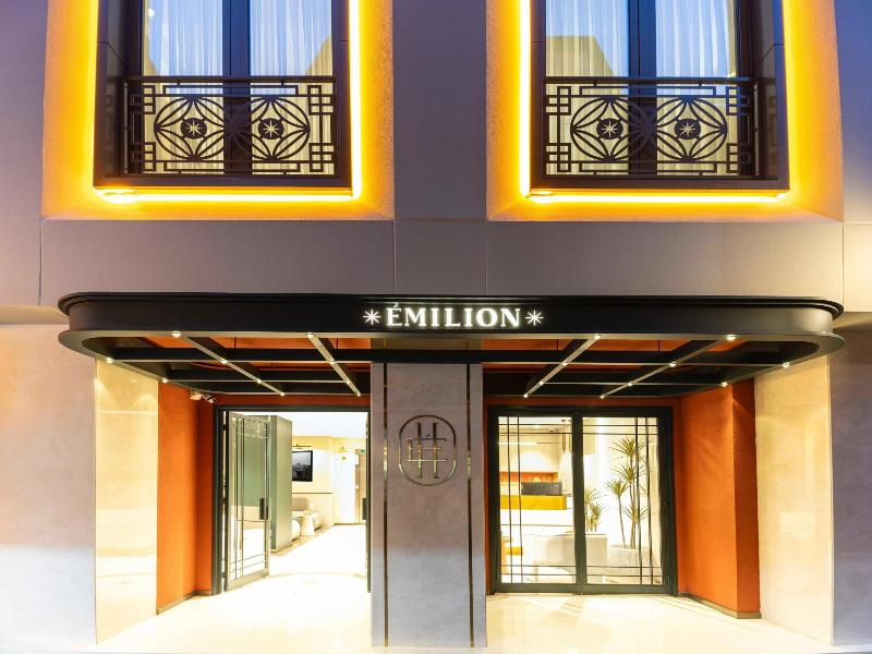 Emilion Hotel image