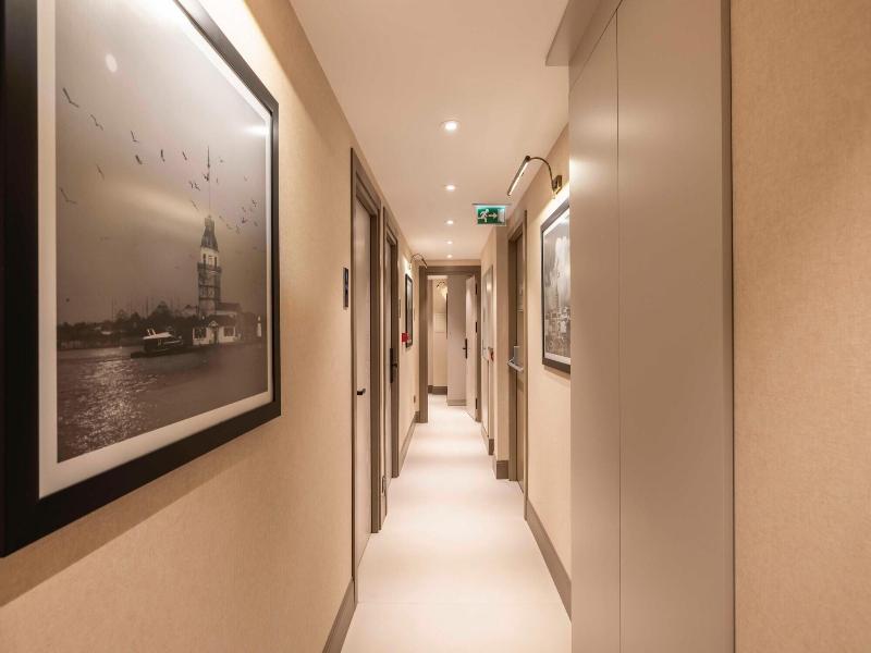 Emilion Hotel image