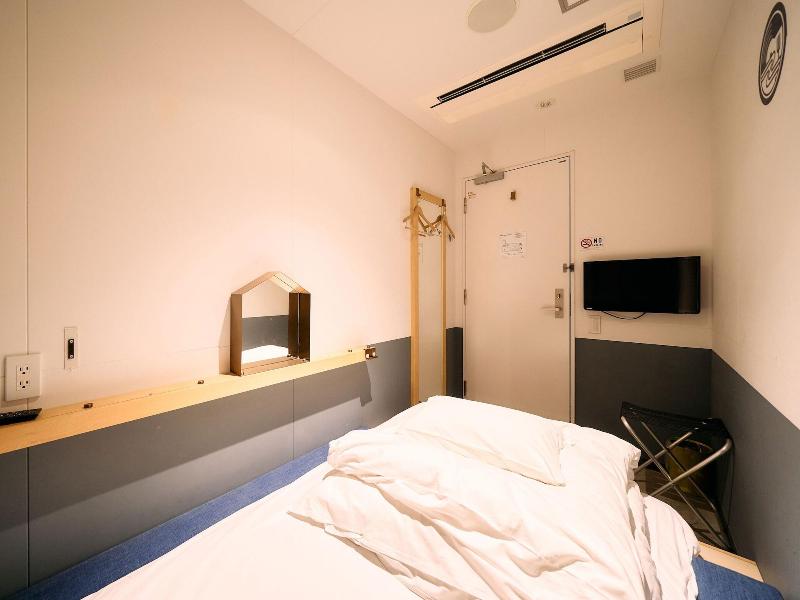 Hotel Plus Hostel Tokyo Kawasaki image