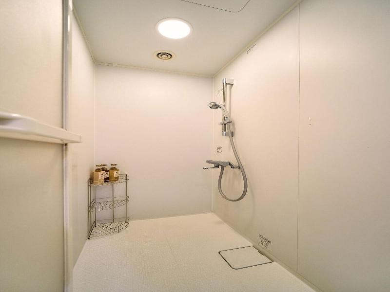 Hotel Plus Hostel Tokyo Kawasaki image