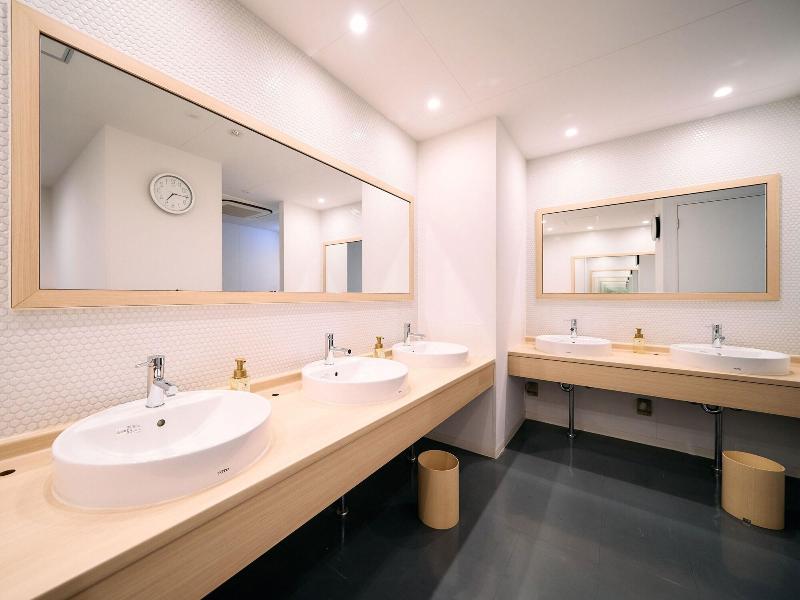 Hotel Plus Hostel Tokyo Kawasaki image