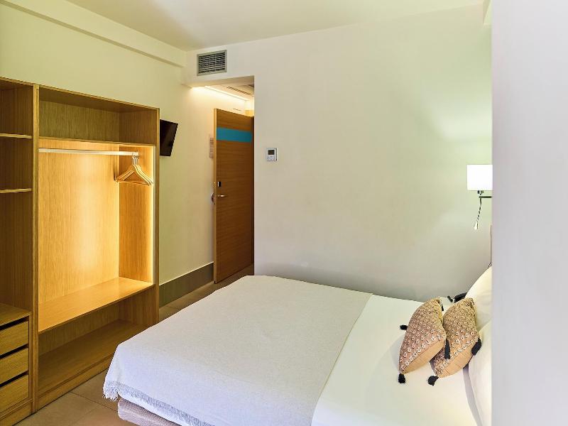 The Book Factory Hostel By Gaiarooms image