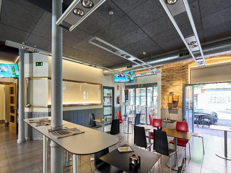 The Book Factory Hostel By Gaiarooms image
