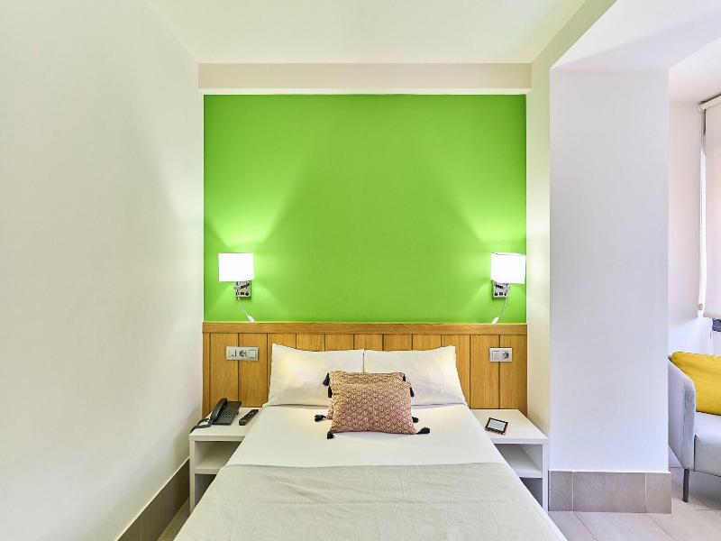 The Book Factory Hostel By Gaiarooms image