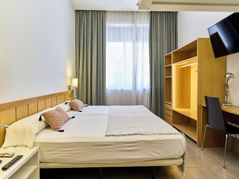 The Book Factory Hostel By Gaiarooms image