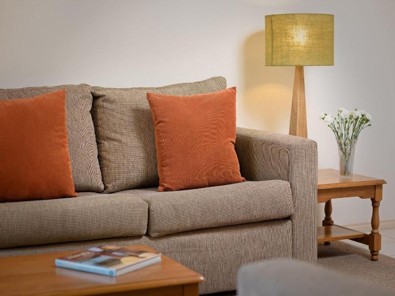 Mt Waverley Townhouses image