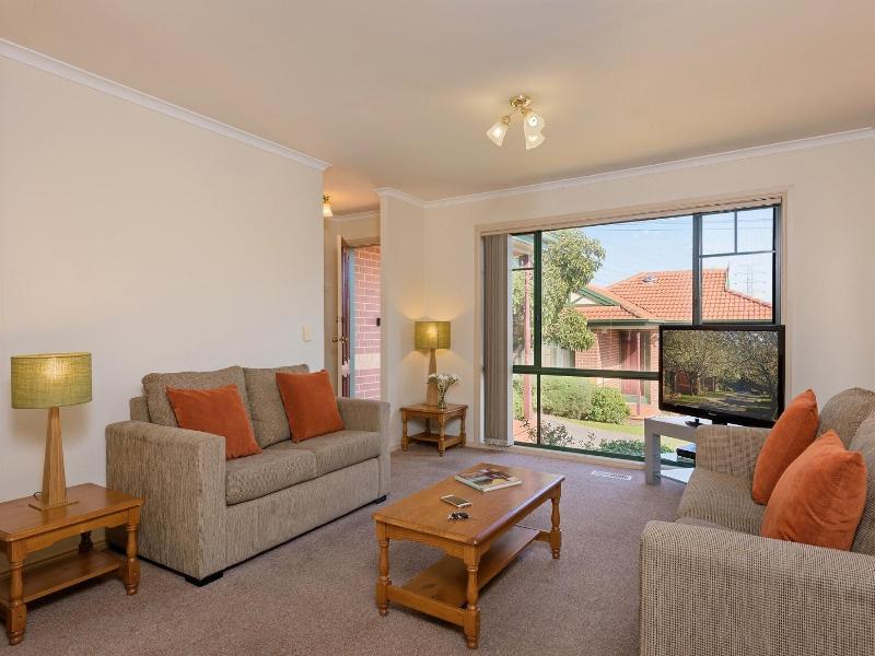 Mt Waverley Townhouses image
