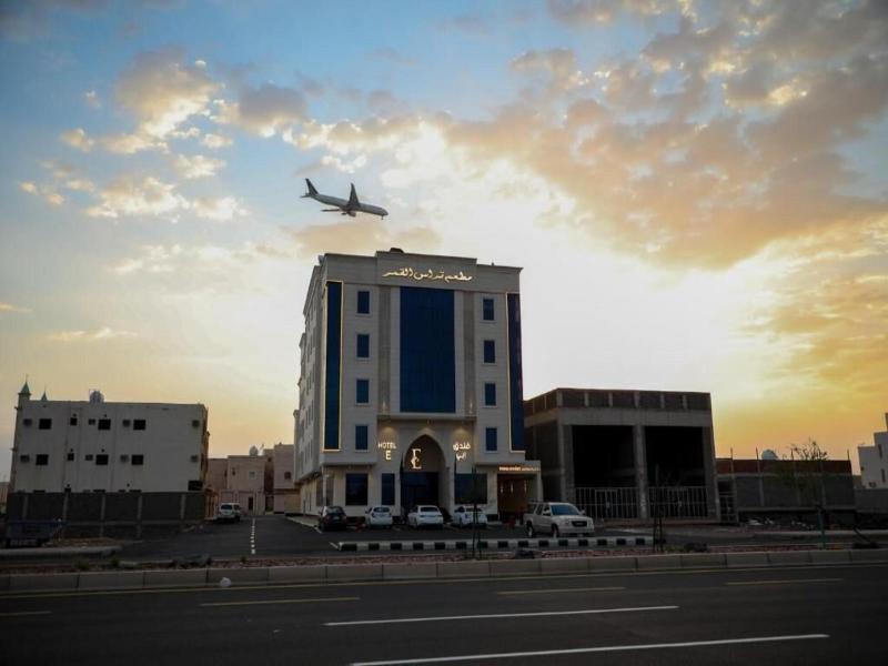 E Hotel image