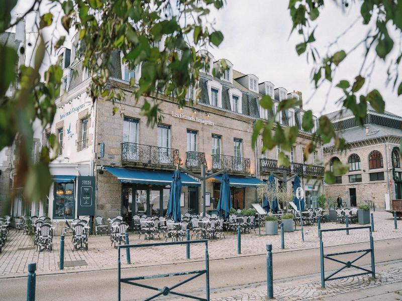 Hotel Les Grands Voyageurs image