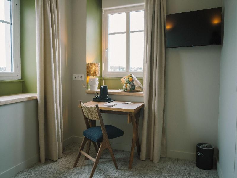Hotel Les Grands Voyageurs image