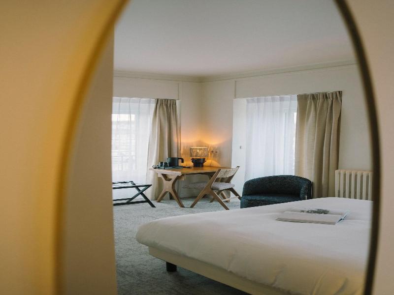 Hotel Les Grands Voyageurs image