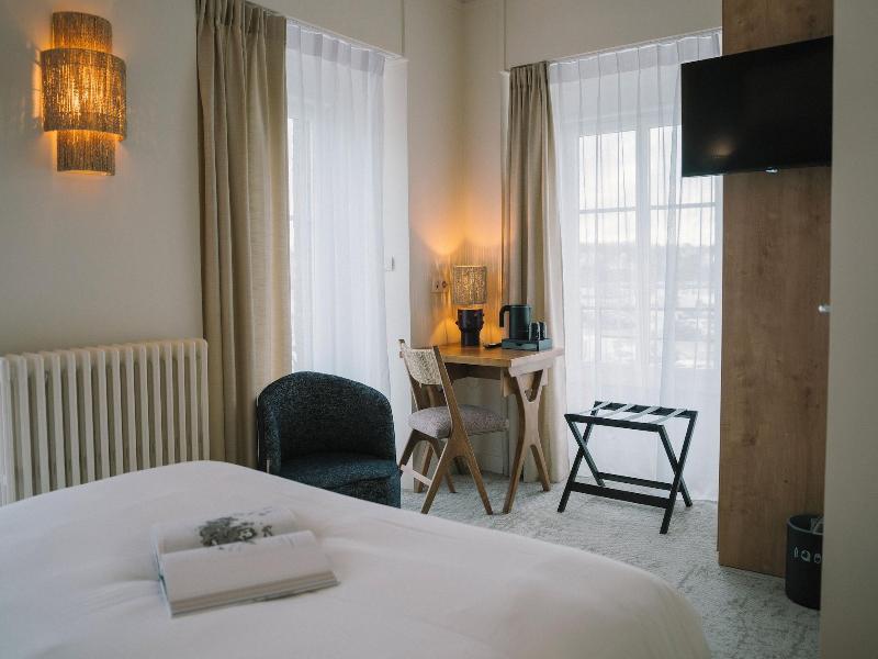 Hotel Les Grands Voyageurs image