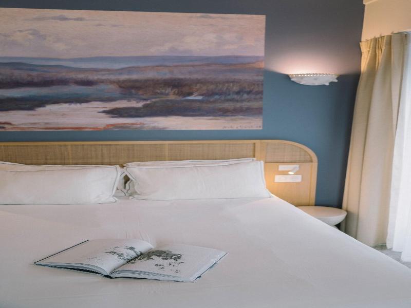 Hotel Les Grands Voyageurs image