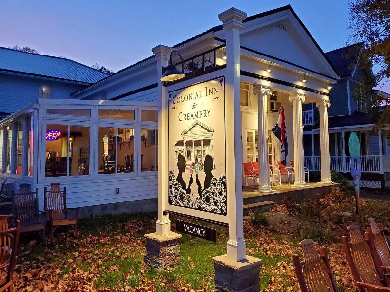 Colonial Inn Creamery — general view