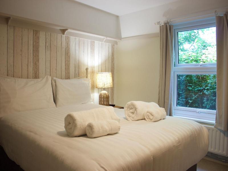 Durdle Door Hotel image