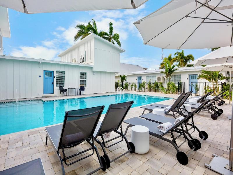 Azul Resort Siesta Key image