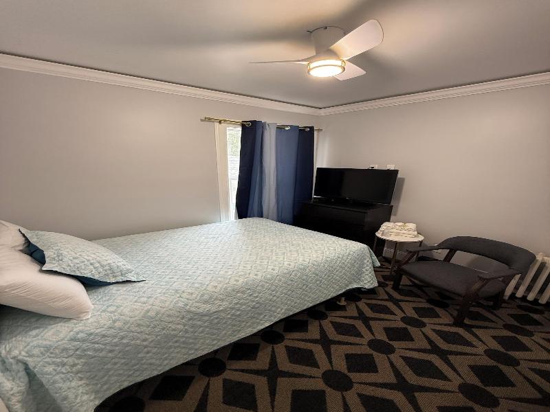 Twin Peaks Hotel image