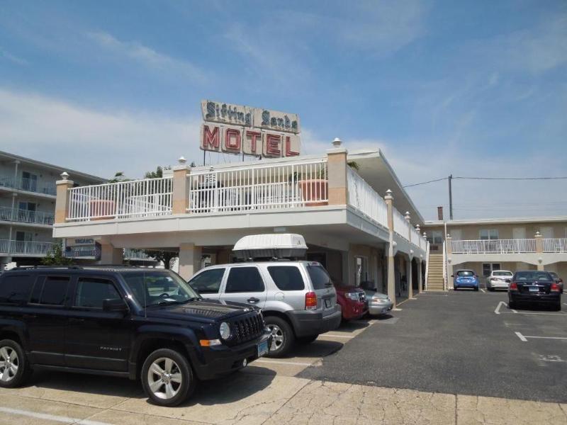 Sifting Sands Motel — general view