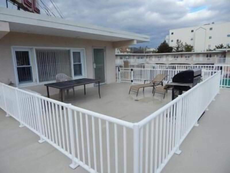Sifting Sands Motel — general view