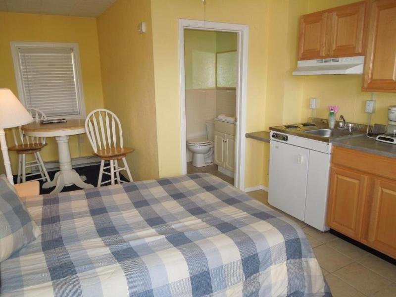 Sifting Sands Motel image