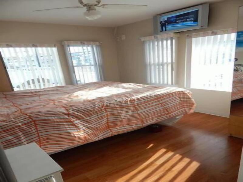 Sifting Sands Motel image