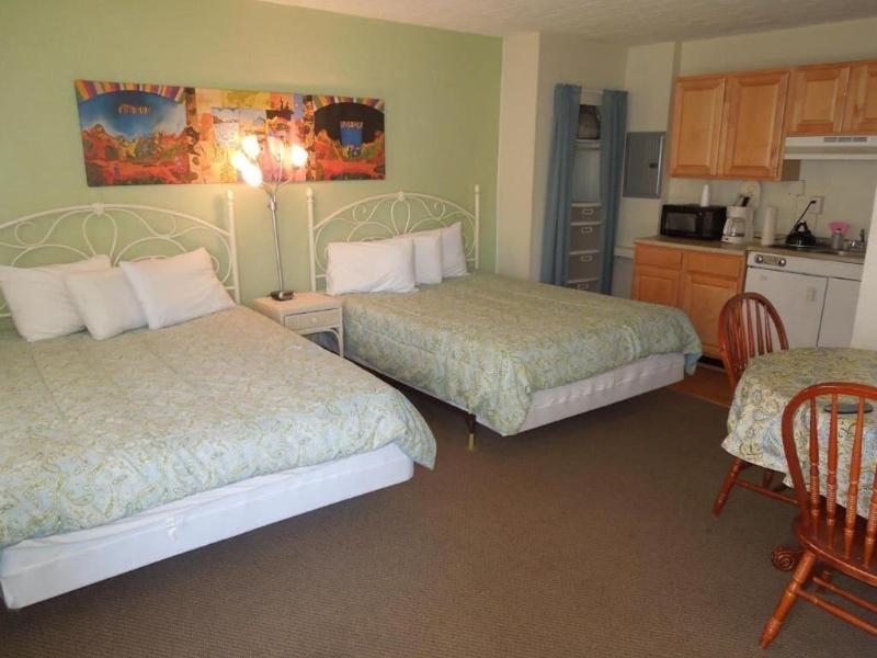 Sifting Sands Motel image
