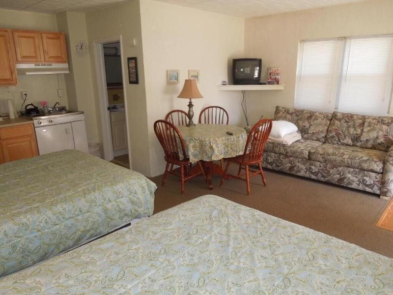 Sifting Sands Motel image