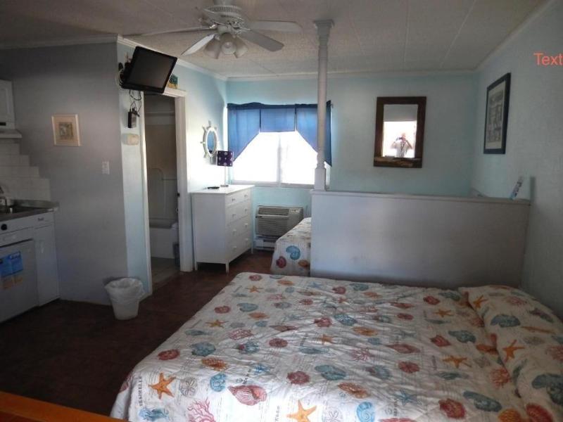 Sifting Sands Motel image