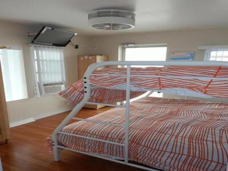 Sifting Sands Motel image
