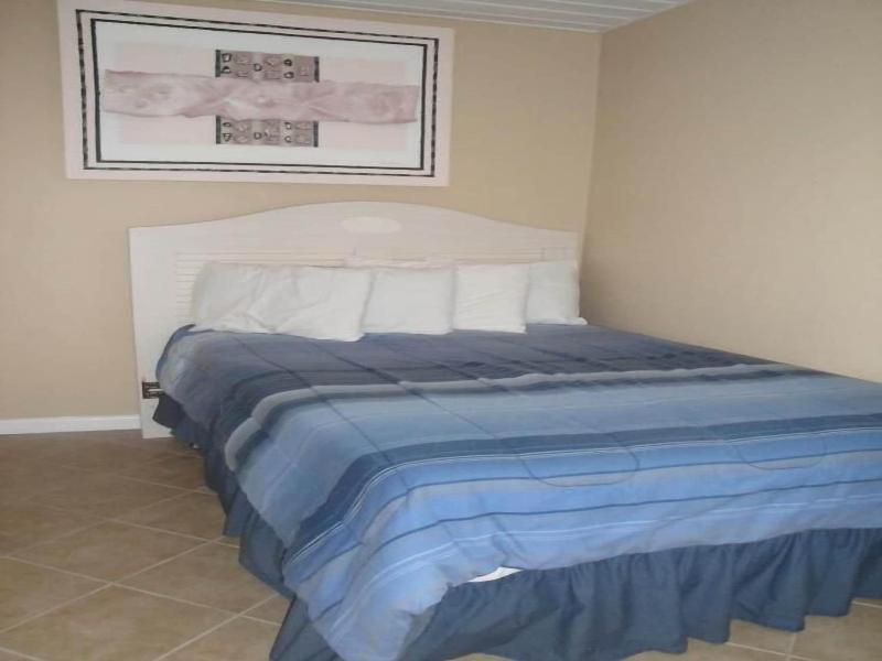 Sifting Sands Motel image