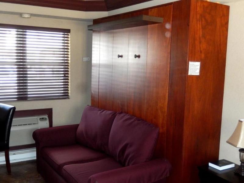 Sifting Sands Motel image