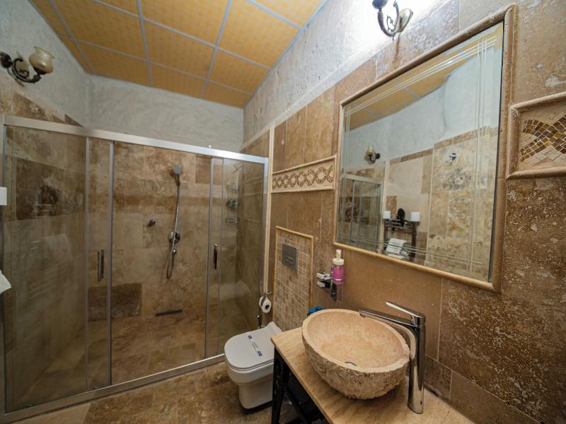 Chelebi Cave House image