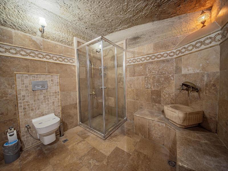 Chelebi Cave House image
