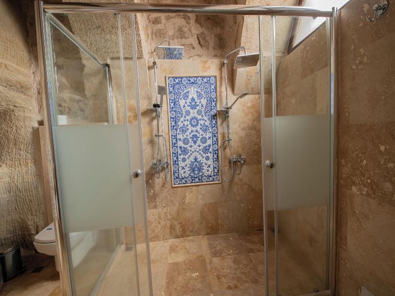 Chelebi Cave House image