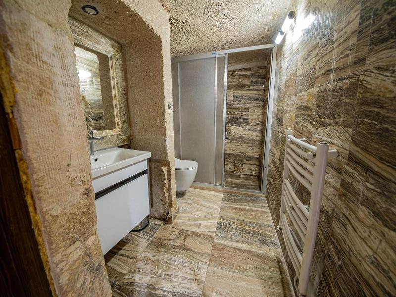 Chelebi Cave House image