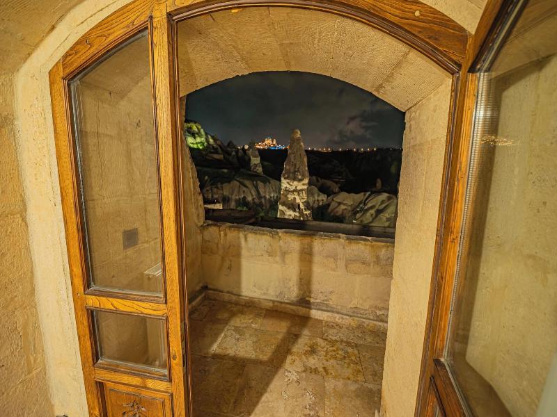 Chelebi Cave House image