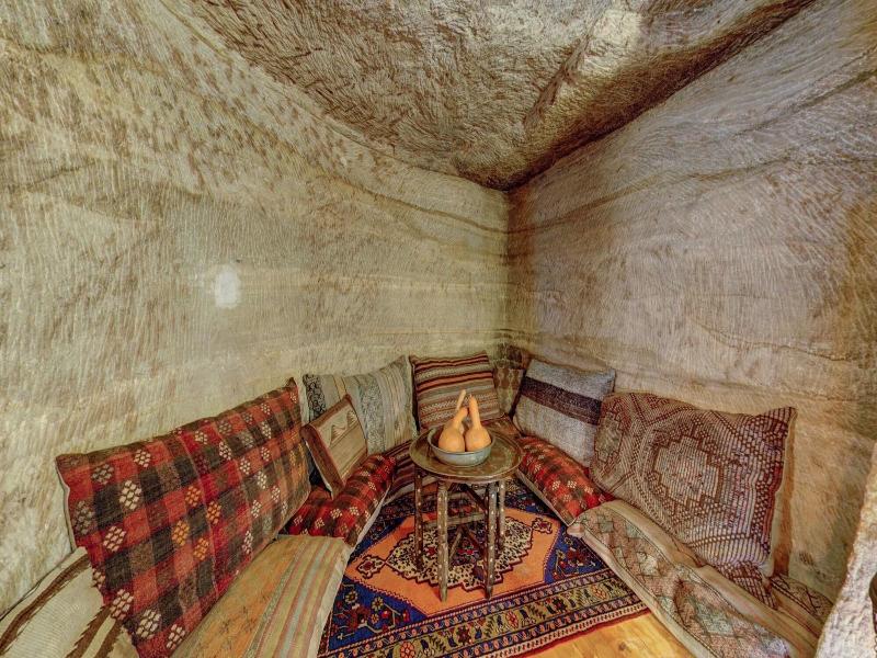 Chelebi Cave House image