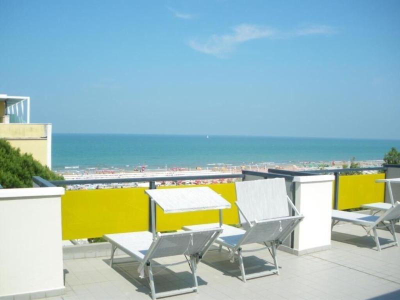 Hotel Mimosa image