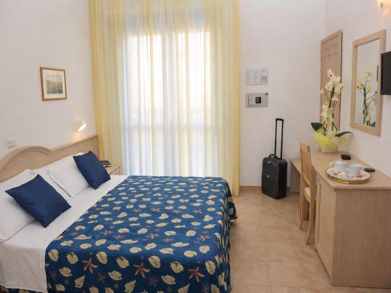 Hotel Mimosa image