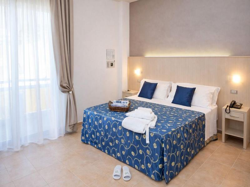 Hotel Mimosa image