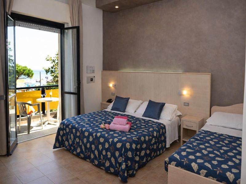 Hotel Mimosa image