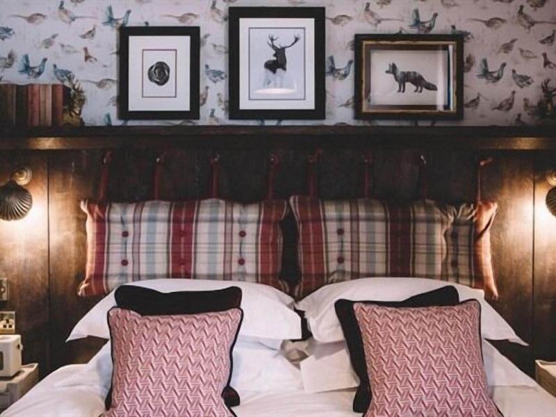The Stag At Stow image