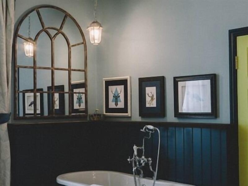 The Stag At Stow image