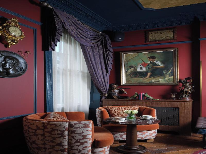 Bertrand S Townhouse image