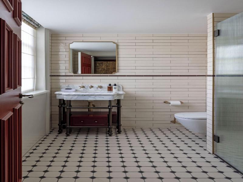 Bertrand S Townhouse image