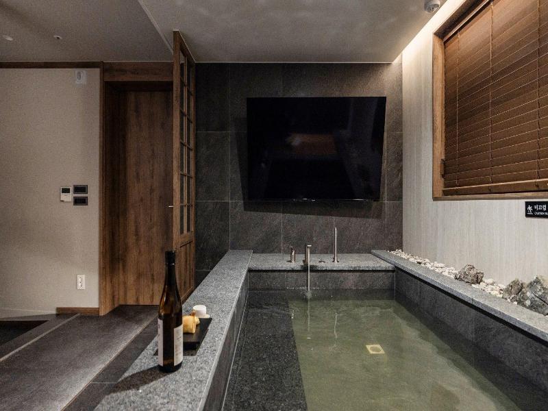 Anook Resort Spa Busan Haeundae image