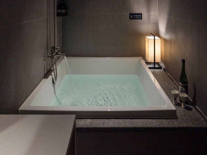 Anook Resort Spa Busan Haeundae image