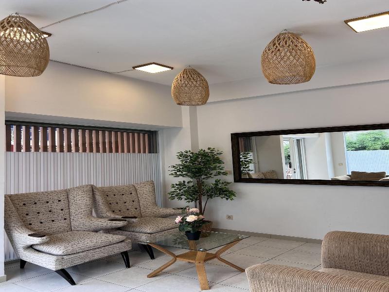 Fastrooms Bekasi Hotel image