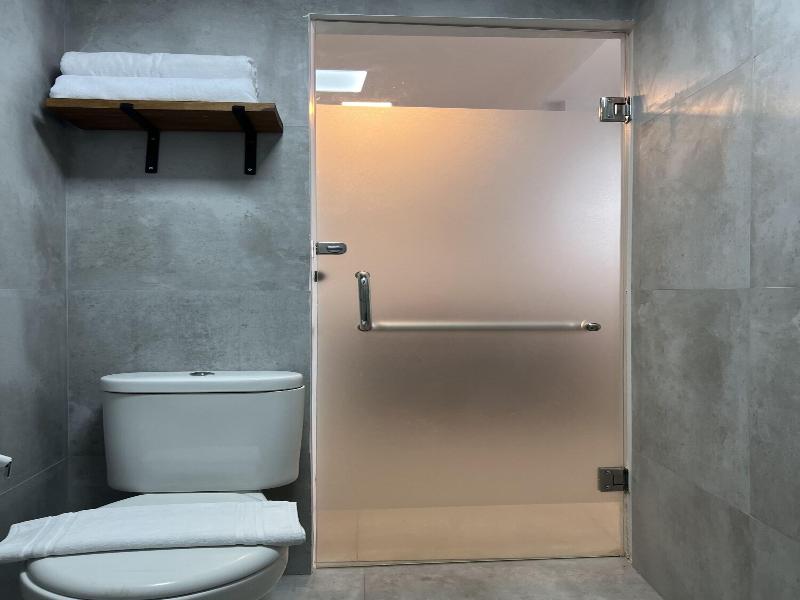Fastrooms Bekasi Hotel image