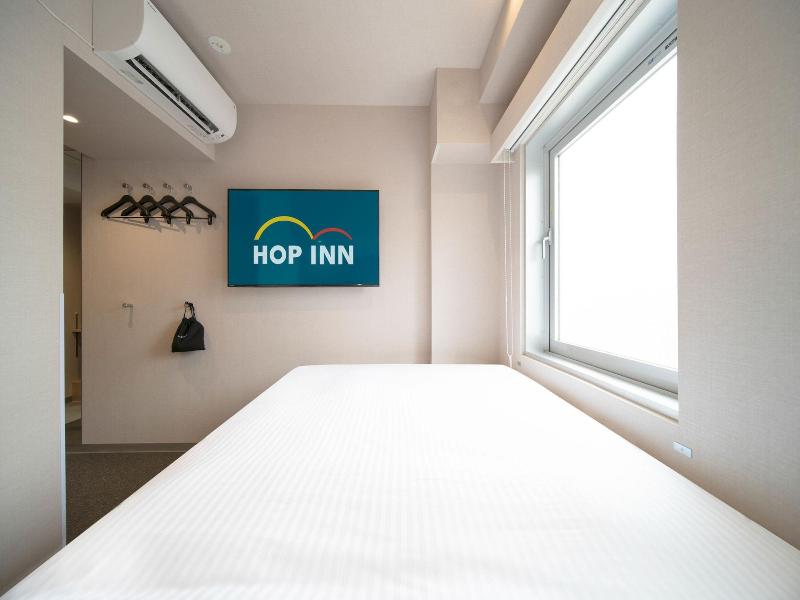 Hop Inn Tokyo Ueno image